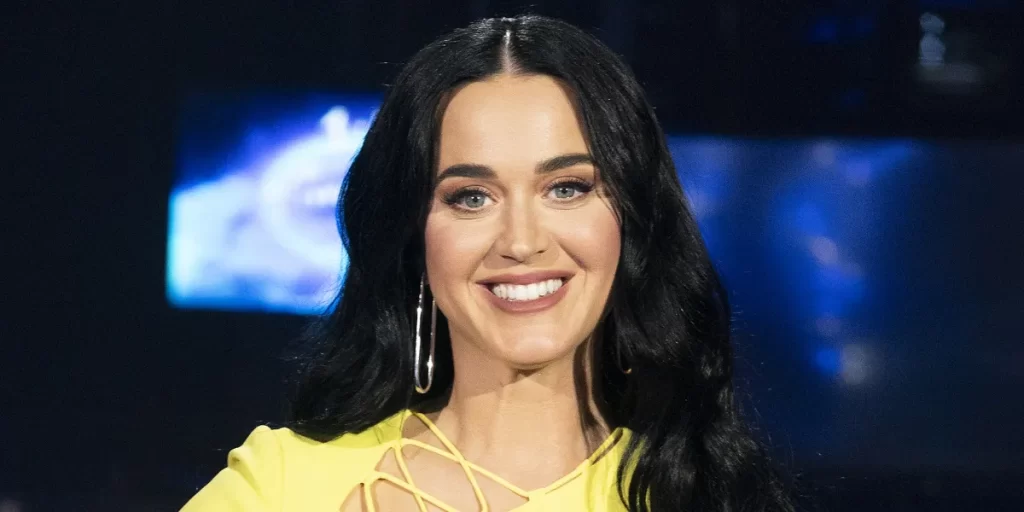 ‘Something Is Wrong with Her Now’: Fans Didn’t Recognize Katy Perry at iHeartRadio Jingle Ball — Photos