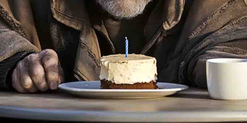 Homeless Man Asked Me to Buy Him Coffee on His Birthday — Hours Later, He Sat Next to Me in First Class