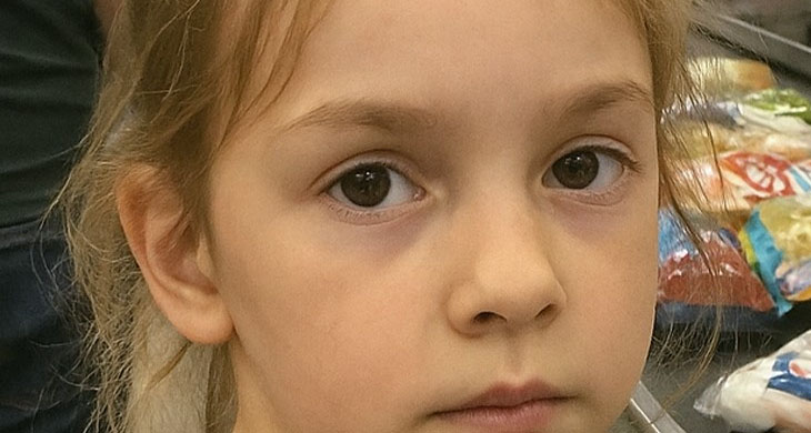 Little Girl is Caught Stealing, but When the Cashier Learns Why, She Makes an Unthinkable Decision