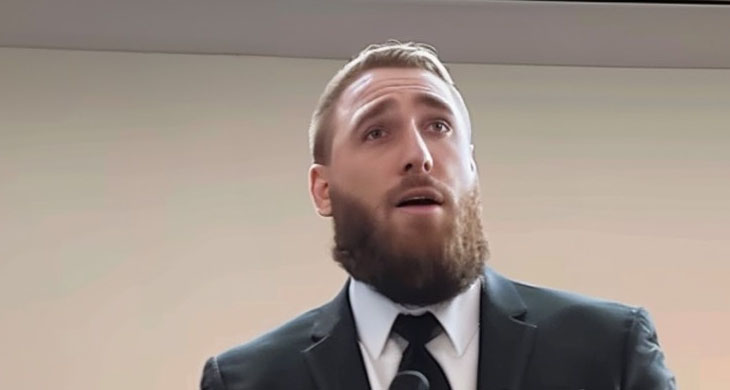 My Brother Forbade Me from Giving the Speech at Our Mom’s Funeral Because ‘No One